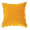 Coussin Velvet moutarde par Brunelli
